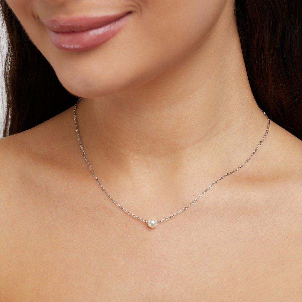 Clara – Gold Pendant Necklace with Round Charm